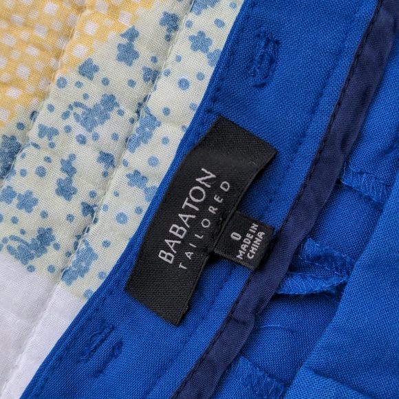 Aritzia BABATON High Waisted Pleated Shorts, Blue, Womens US 0 (26" waist) - Picture 3 of 4